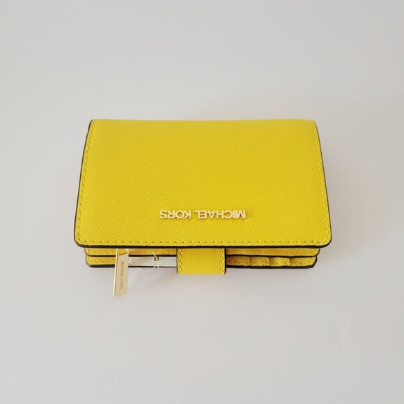Michael Kors Jet Set Travel Medium Bifold Zip Coin Wallet Golden Yellow Leather - Picture 5 of 7
